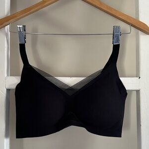 HoneyLove Crossover Bra in Black